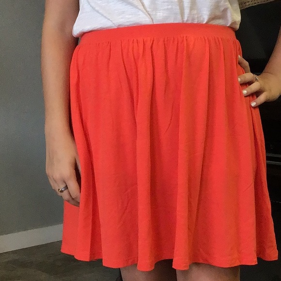 Old Navy Orange Skirt - Picture 1 of 4